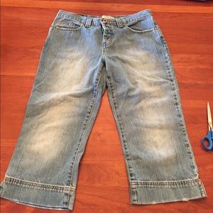 Women's size 9/10 jean capris