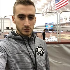 Meet your Posher, Ethan