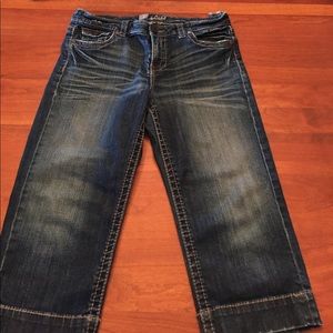 Women's size 10 jean capris