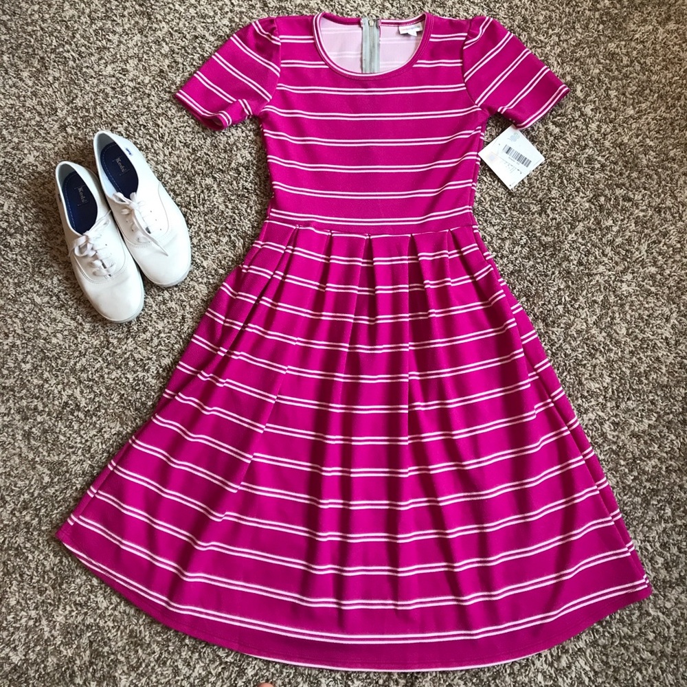 LulaRoe Amelia Dress - Picture 1 of 5