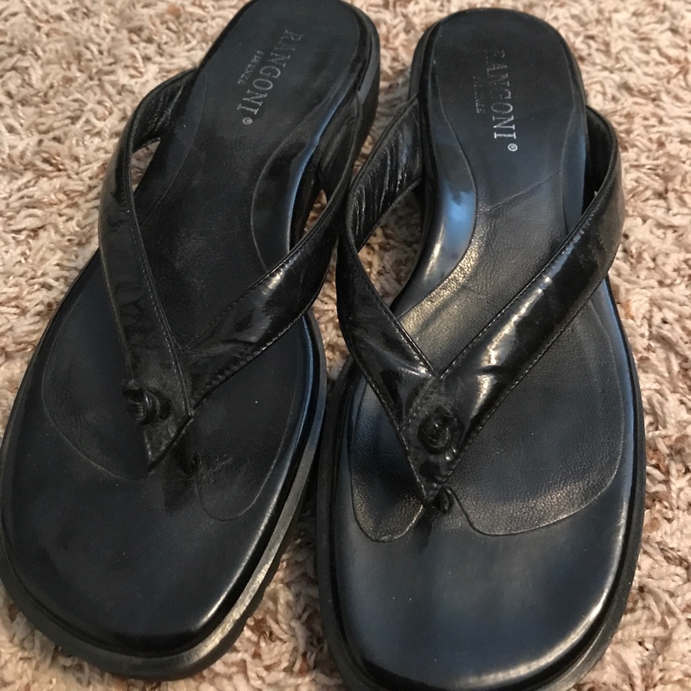 Sandals - Picture 2 of 3