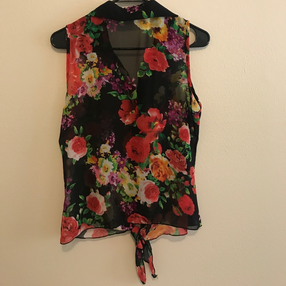 Button down blouse - Picture 2 of 2