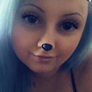 Meet your Posher, Carrie