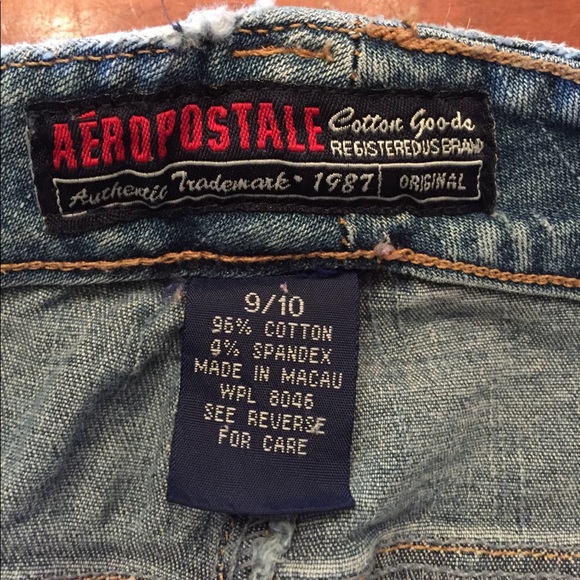 Women's size 9/10 jean capris - Picture 4 of 4