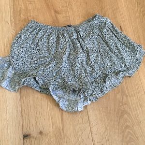 Brandy Melville flowy shorts