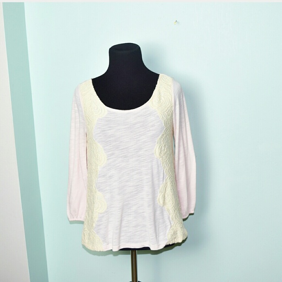 American Eagle Outfitters Tops - American Eagle Light Pink Crochet Side Blouse