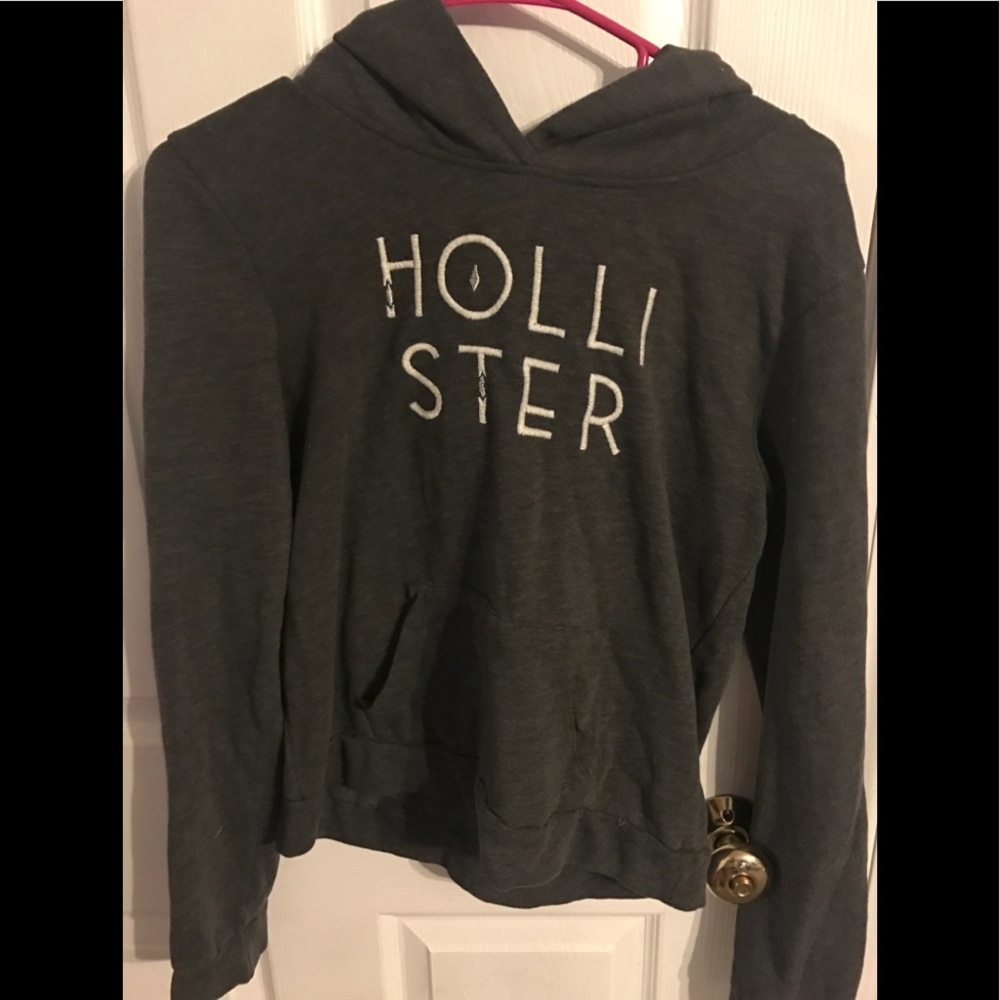 Dark grey Hollister sweatshirt/hoodie.