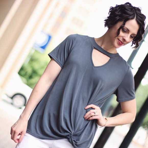 NWT Women's Gray Choker Top - Picture 3 of 7