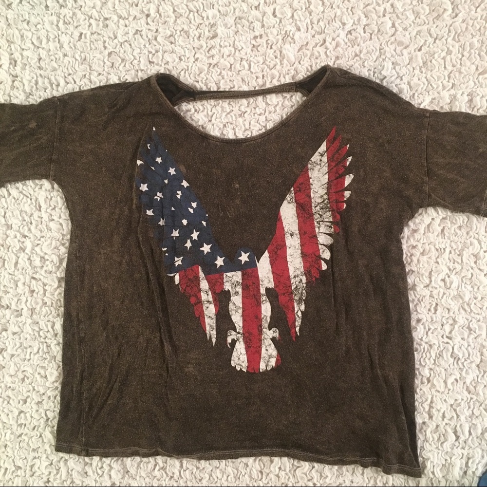 Vintage style backless t-shirt