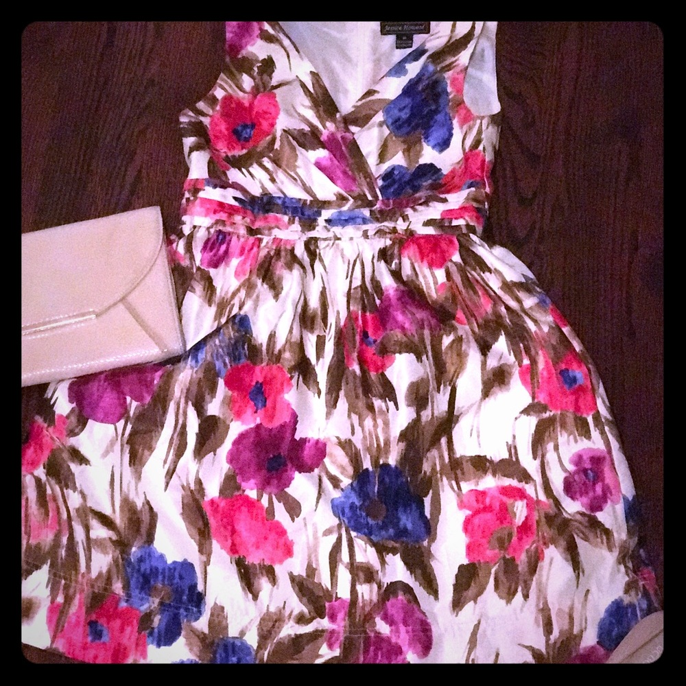 Tropical dress perfect for your next vacation 🌺
