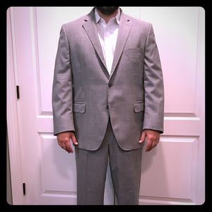 Peter Millar Light Grey Suit