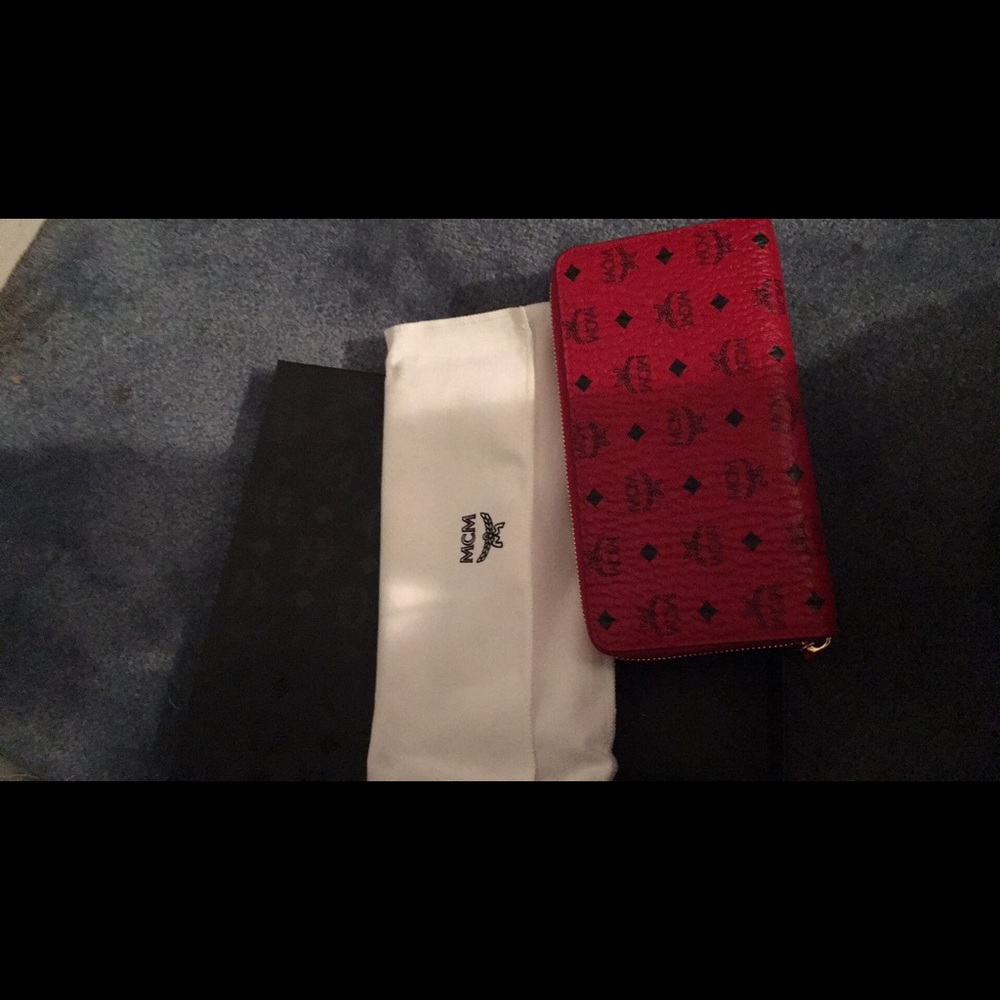 MCM RUBY RED WALLET AUTHENTIC