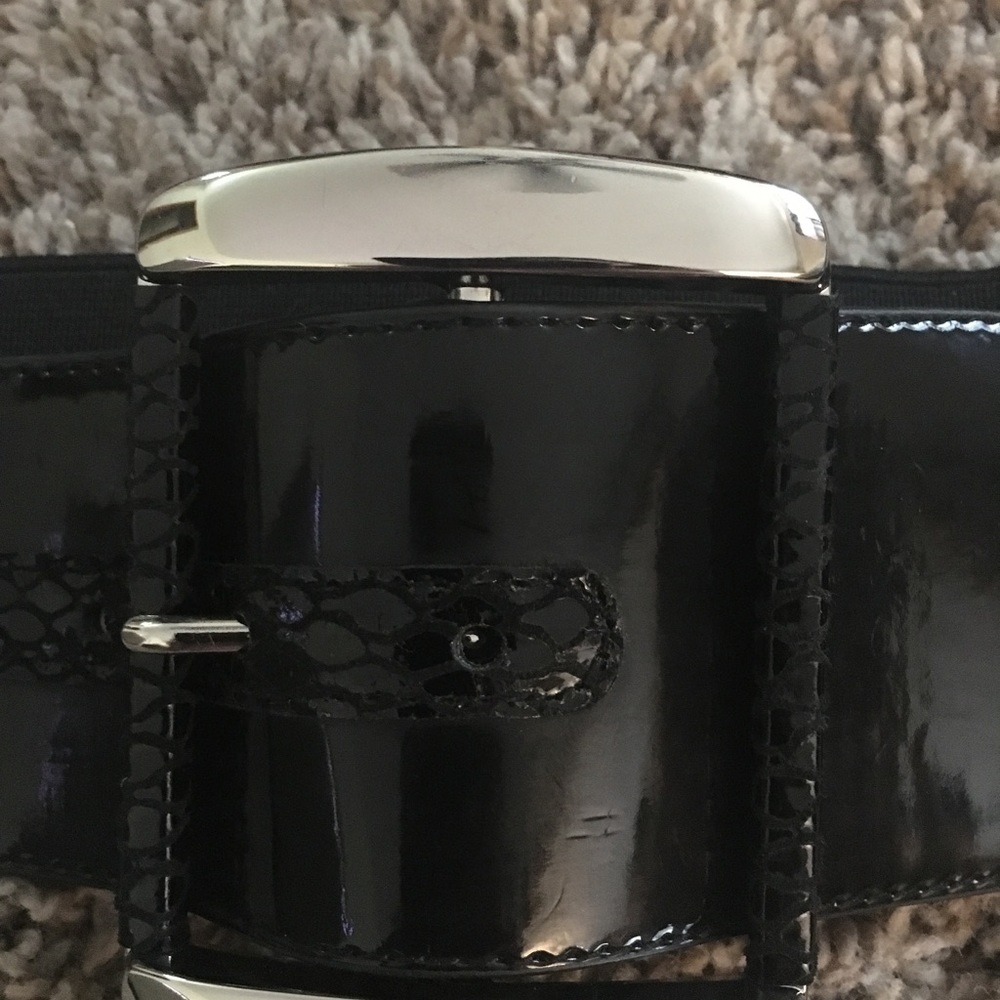 WBHM stretch black belt patent leather front - Picture 5 of 7