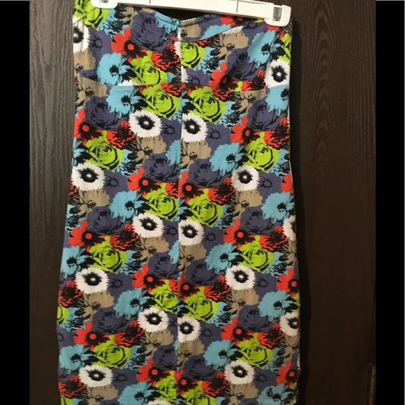 Volcom Strapless Mini - Picture 2 of 3