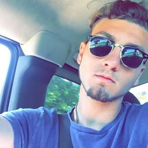 Meet your Posher, Ethan