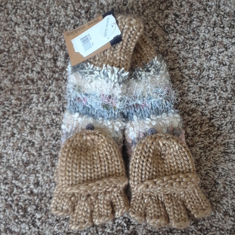 Steve Madden Texting Gloves! Sequins Knit Fuzzy
