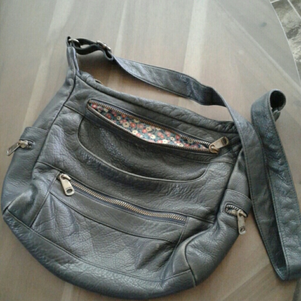 Mark Jacob's purse