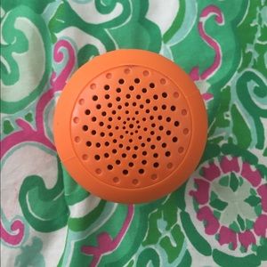 BROOKSTONE BOP WATER PROOF SPEAKER!!!