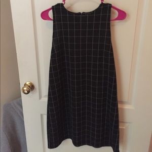 Sleeveless black plaid dress