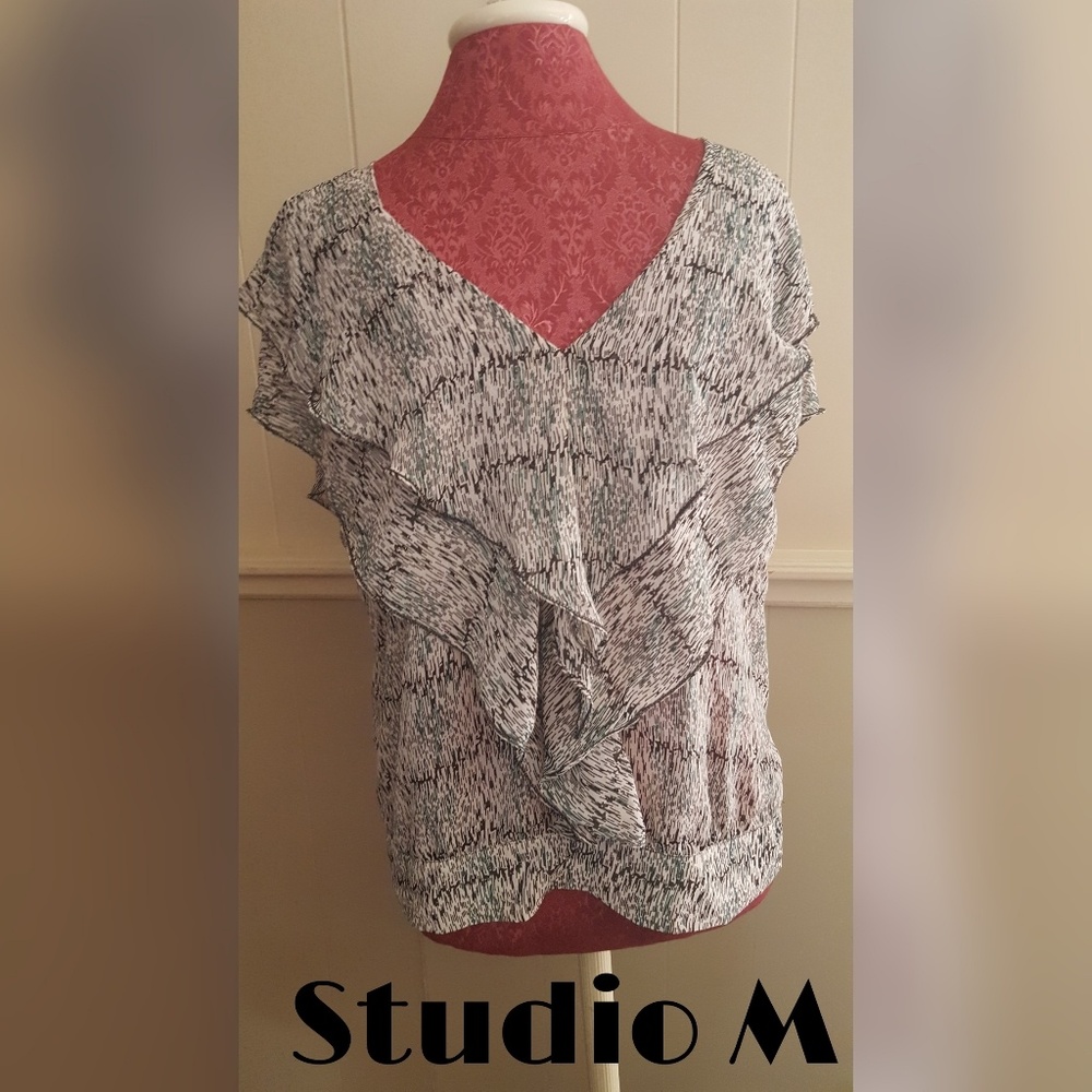 Studio M Top