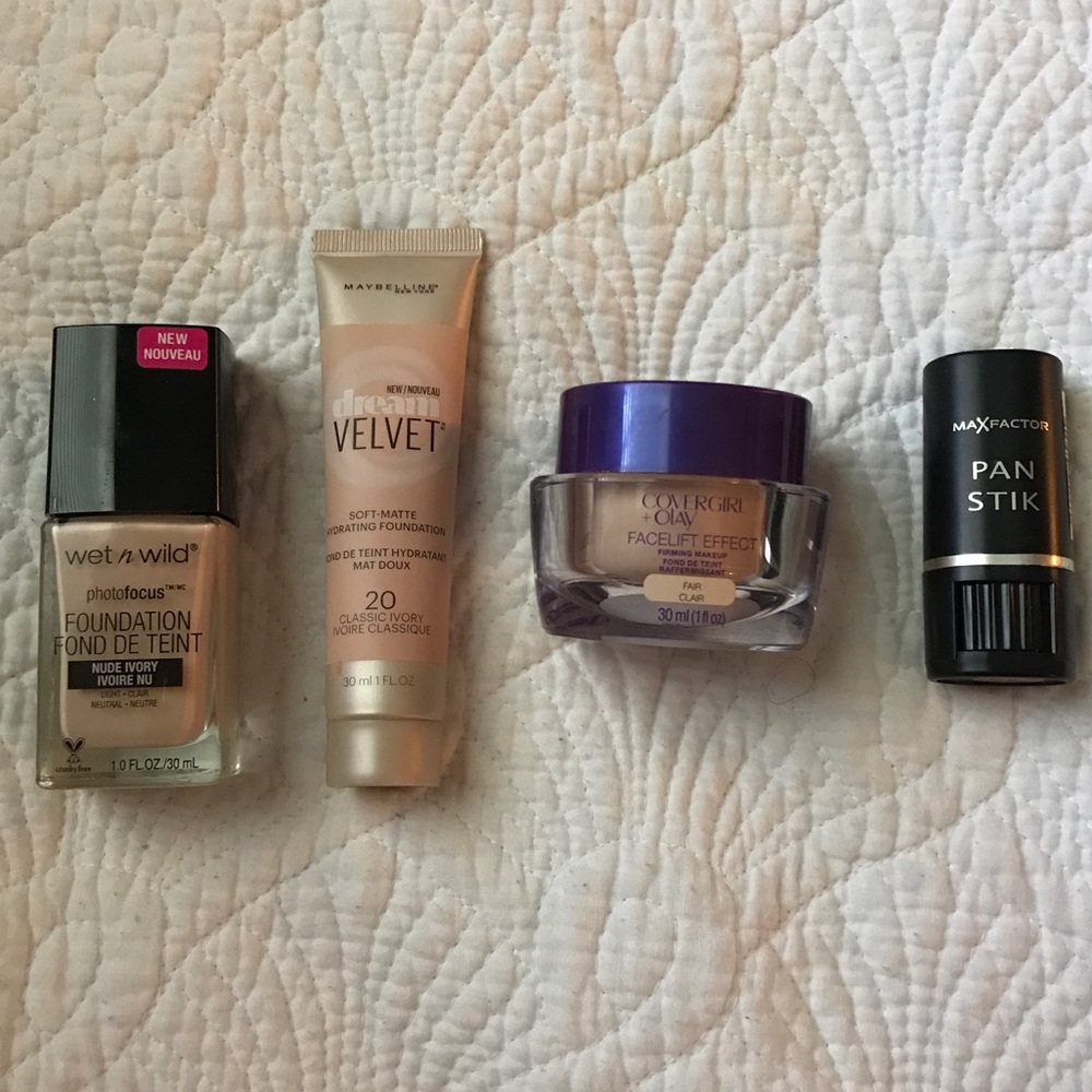 Fair/light foundation bundle Pan Stik/ Wet Wild