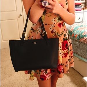 Tory Burch York Small Buckle Tote Navy