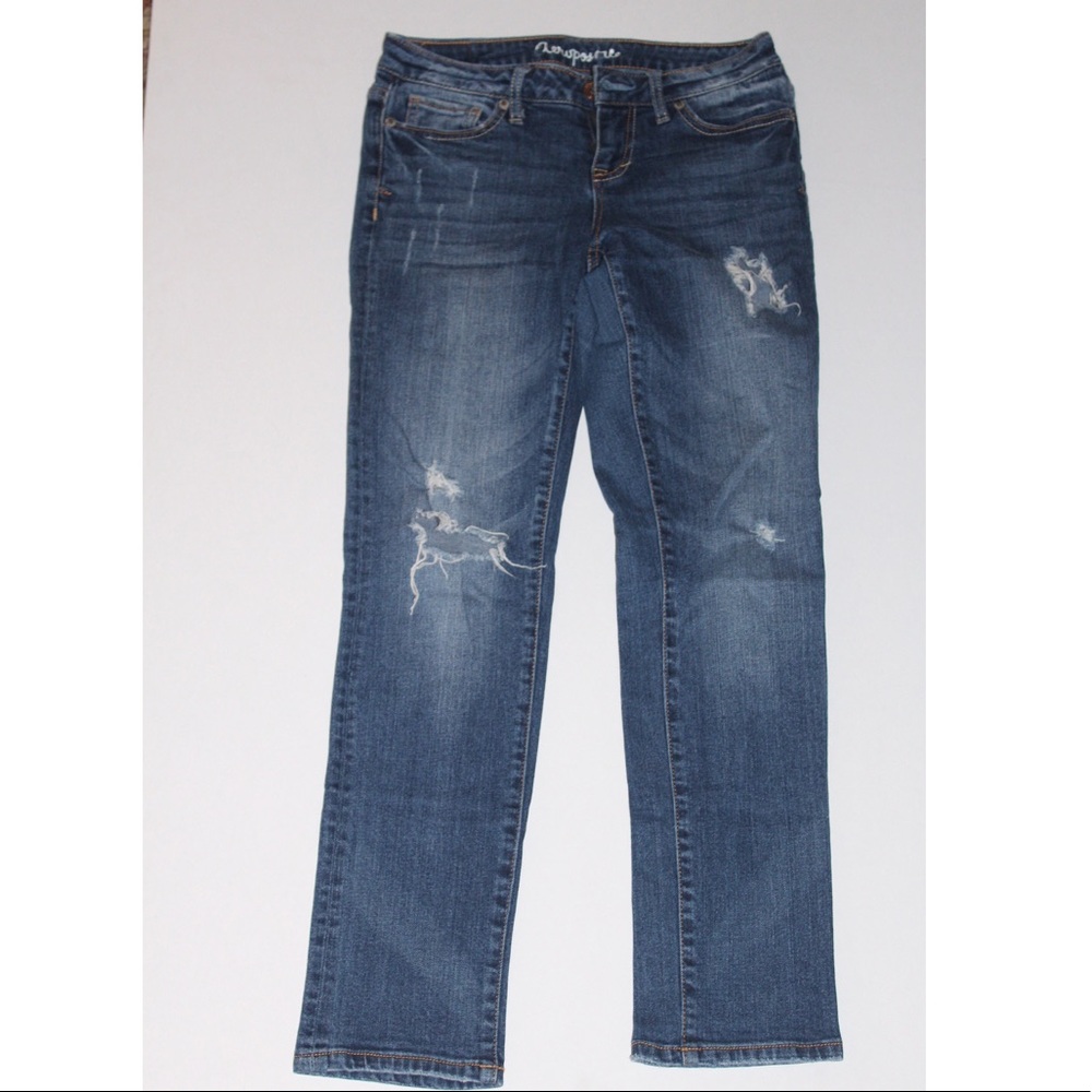 Aeropostale distressed straight skinny jeans