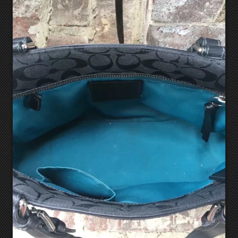 Authentic Coach Purse - Picture 4 of 6