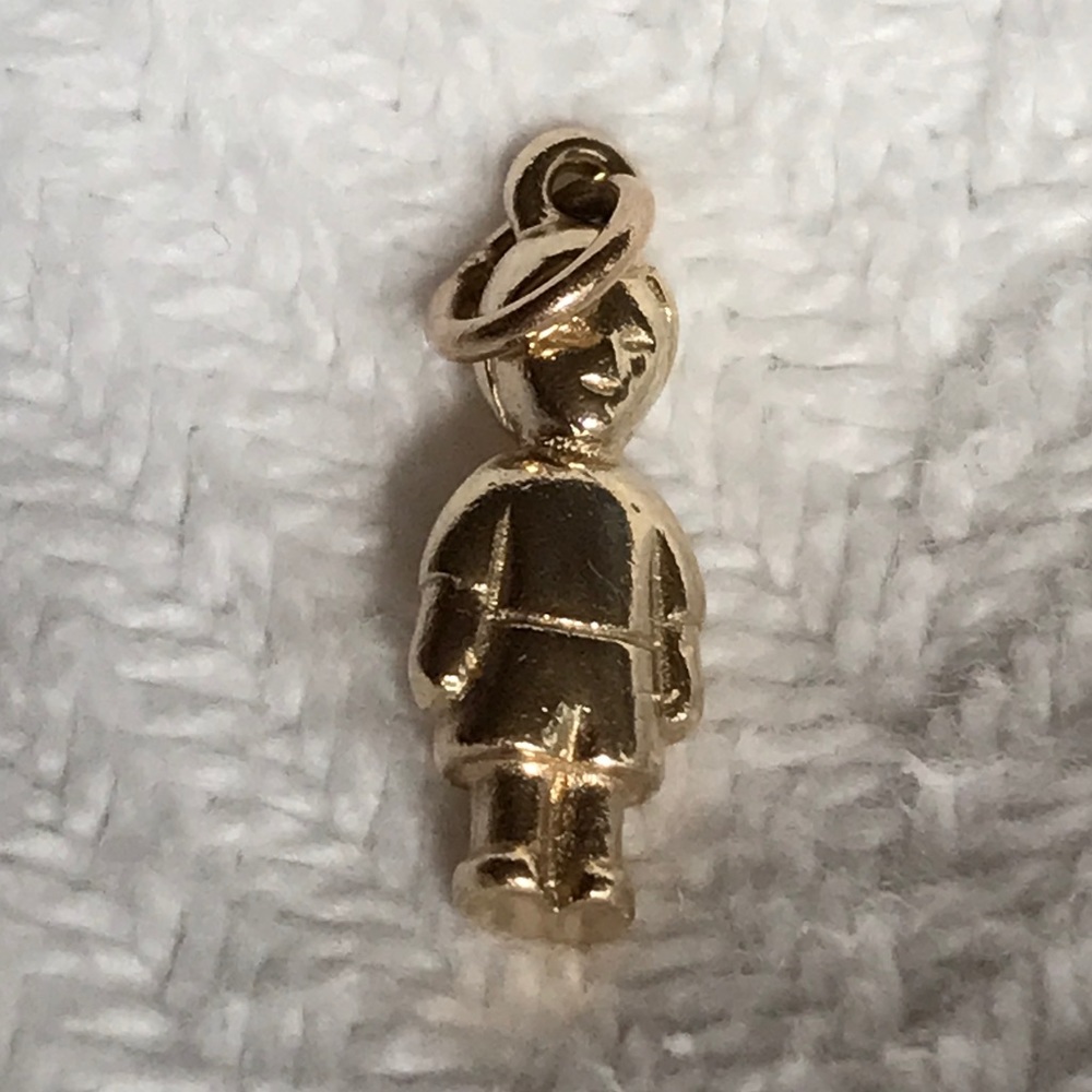 James Avery boy charm in gold.