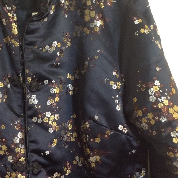 Pretty silky Asian jacket .. CUTE PROM JACKET? - Picture 3 of 7