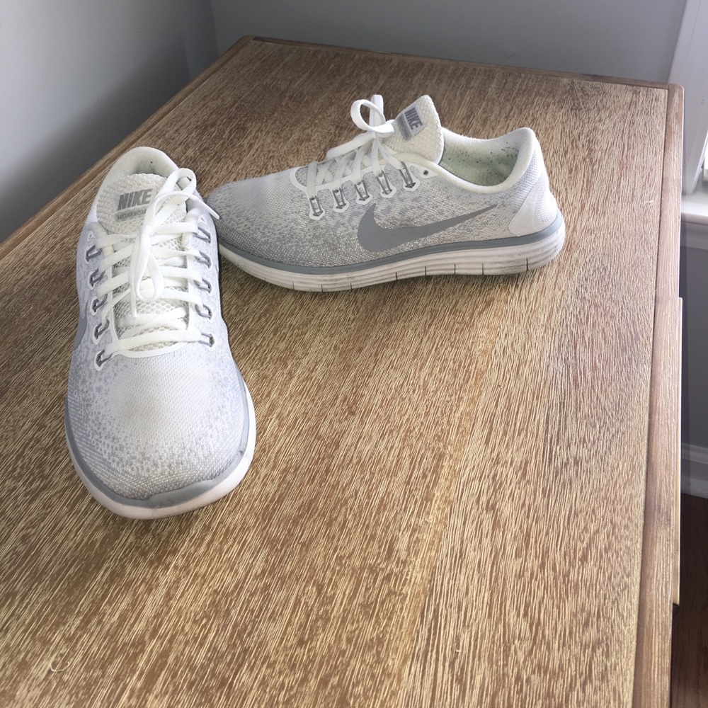 NIKE FREE RUN DISTANCE