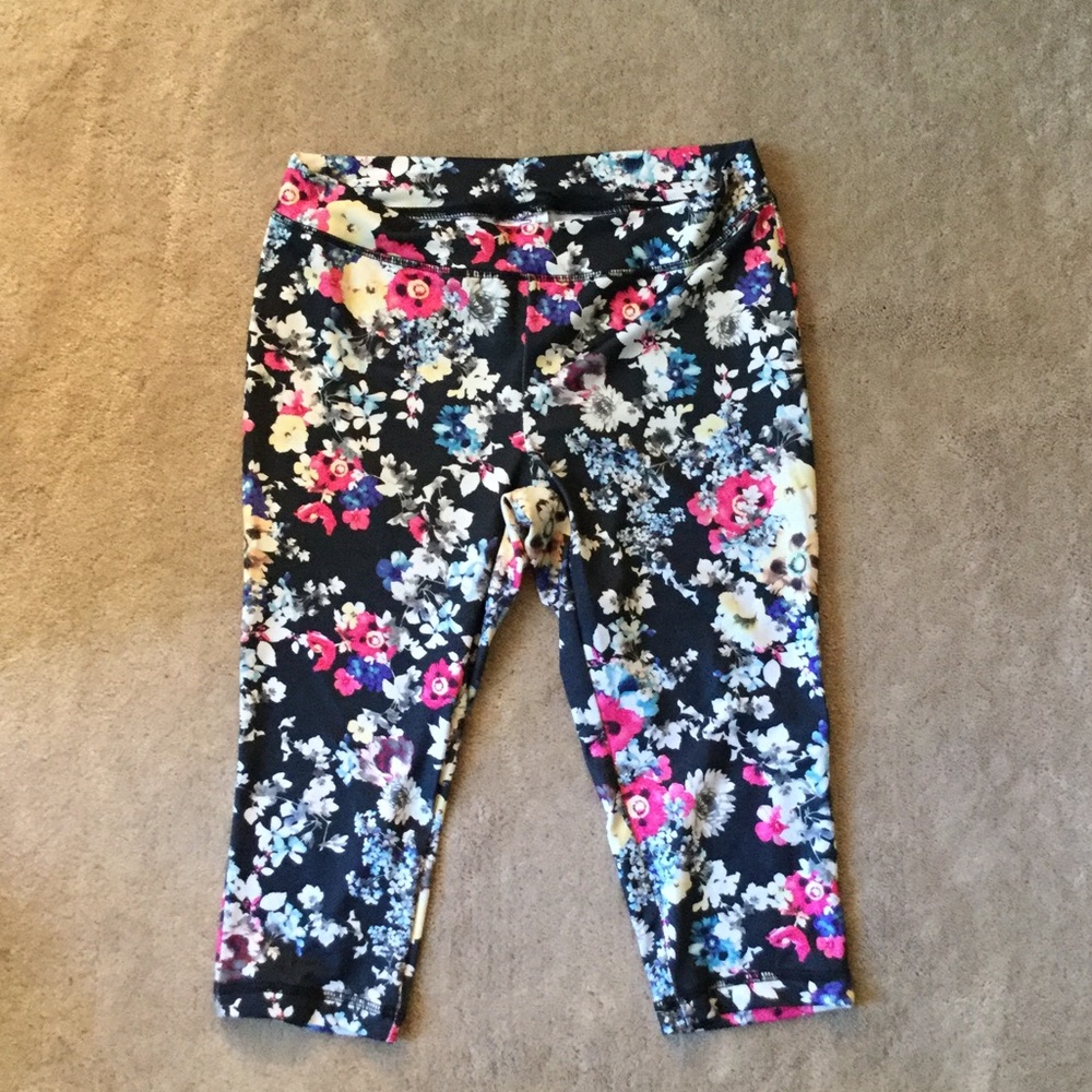 MJS by Soffe yoga pants / leggings.
