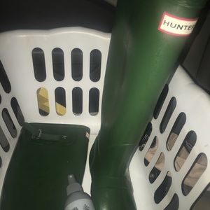 Size 7 Tall Matte Green Hunter Boots