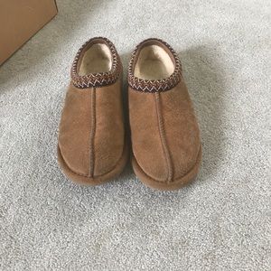Classic UGG Tasman Slippers