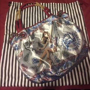 Henri Bendel purse