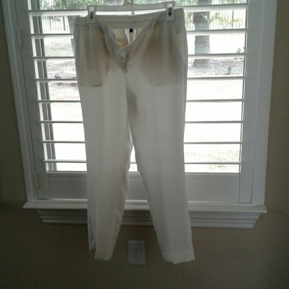 Cropped whire dress pants
