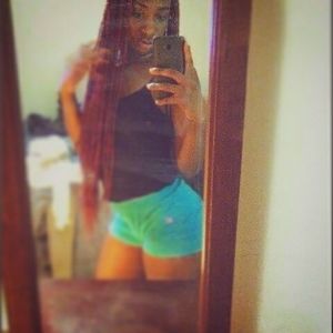 Meet your Posher, Jazmine