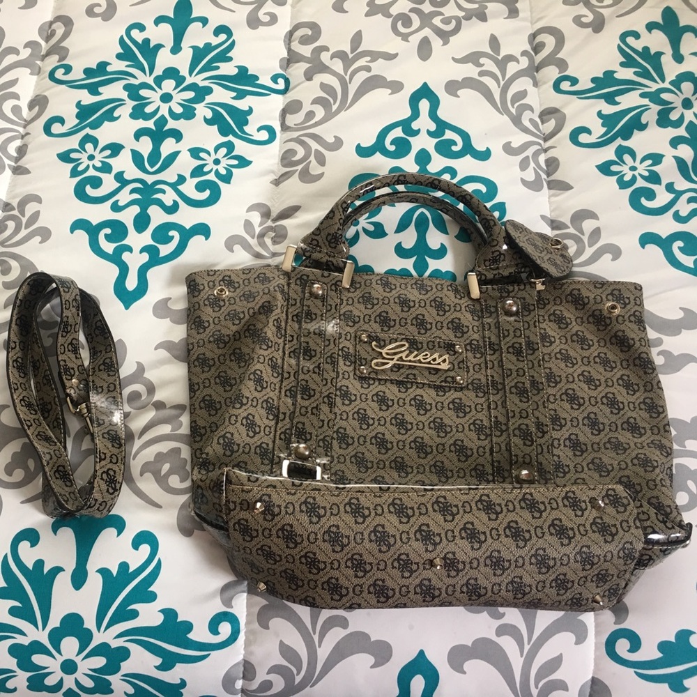 Guess purse