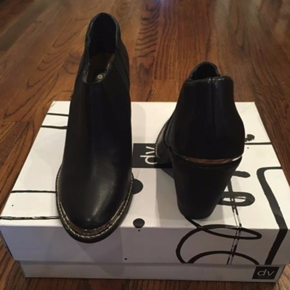 Dolce Vita ankle booties - black