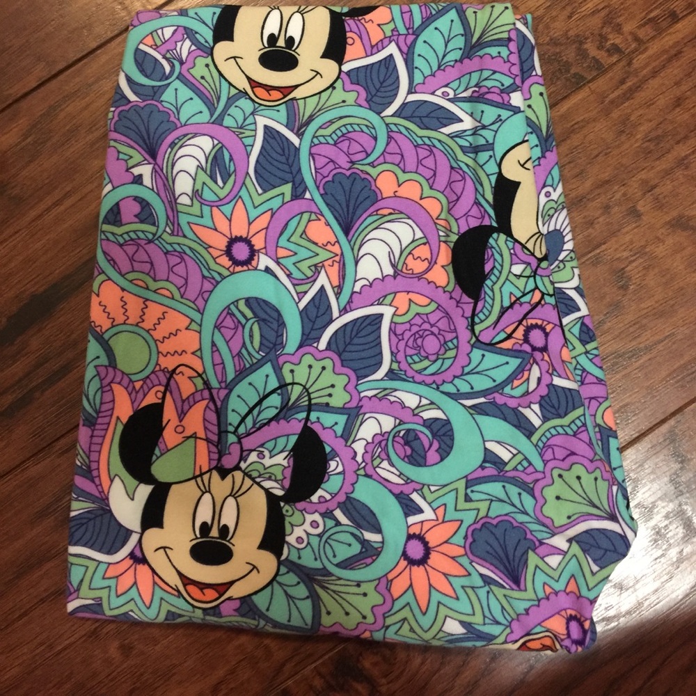 Lularoe one size  Disney leggings