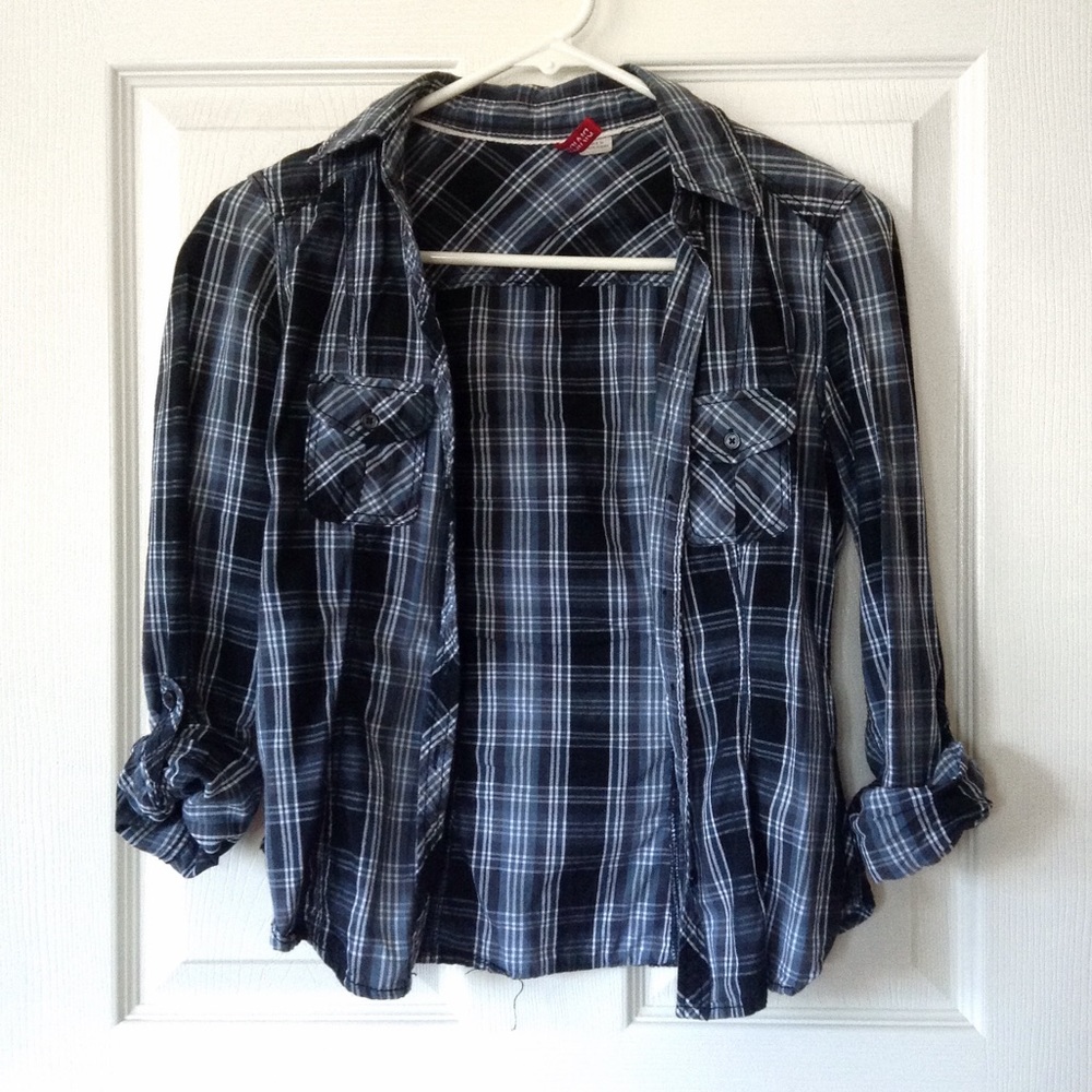 Blue plaid long sleeve H&M button up top
