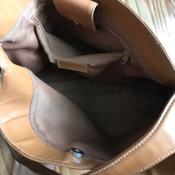 Banana Republic Genuine Leather Purse - Picture 4 of 6