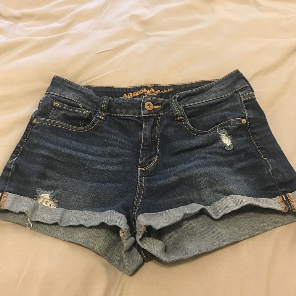 mid-rise blue jean shorts