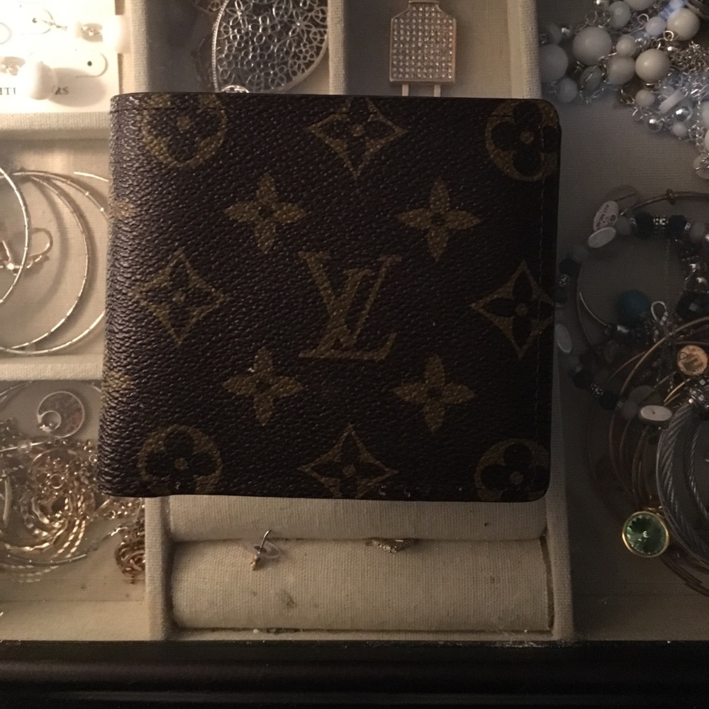 LV men's wallet