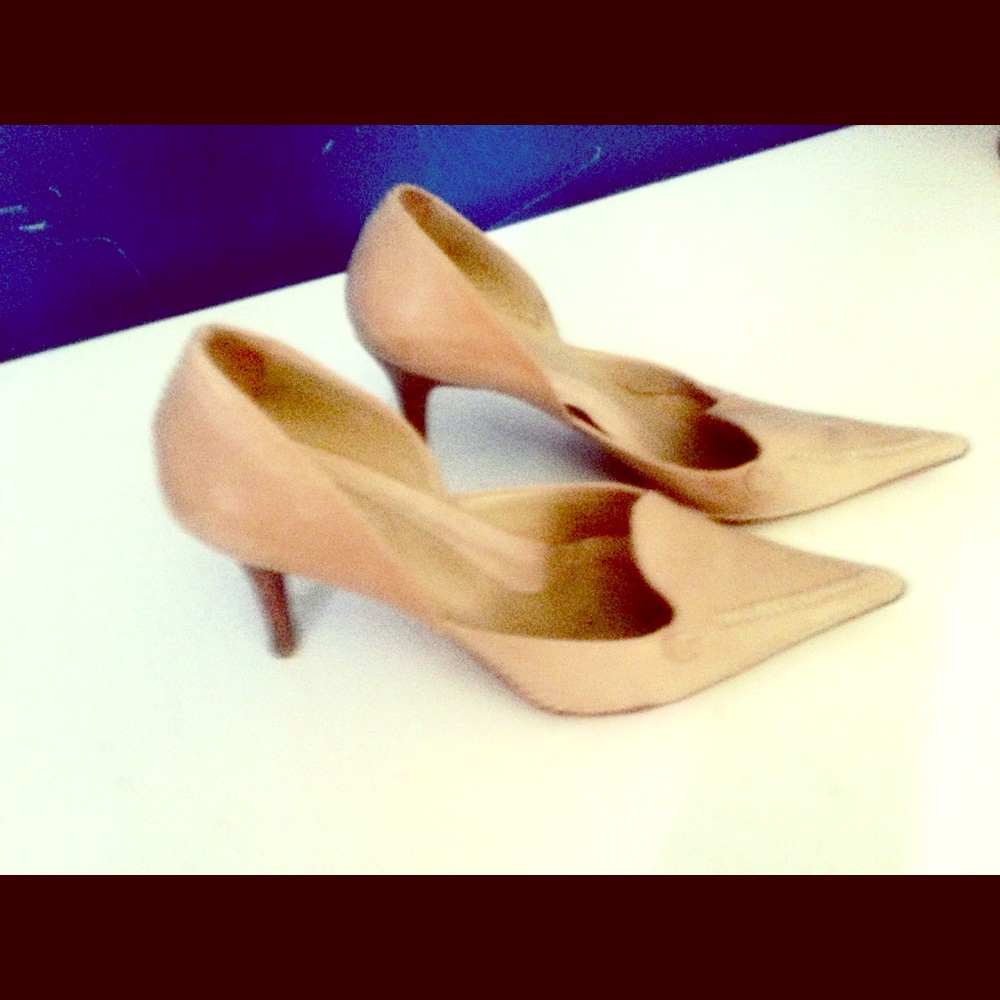 Size 9 tan leather Italian made super sleek
