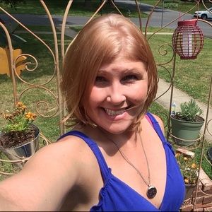 Meet your Posher, Corinne