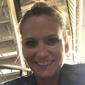 Meet your Posher, Carla