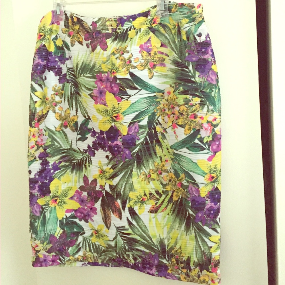 Pencil floral print skirt