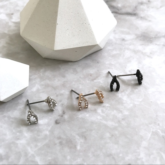 Tiny Wishbone Sparkle stud earrings NEW - Picture 2 of 8