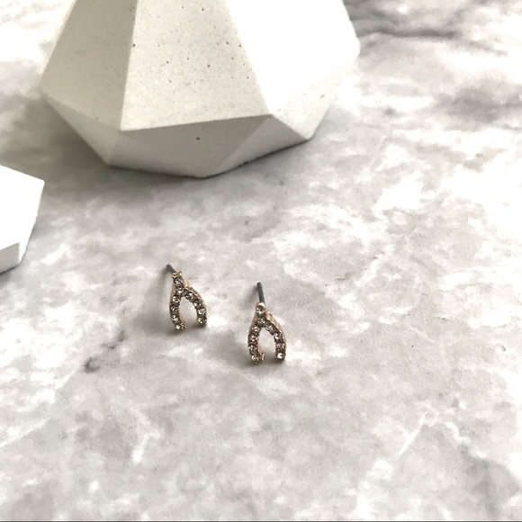 Tiny Wishbone Sparkle stud earrings NEW - Picture 4 of 8